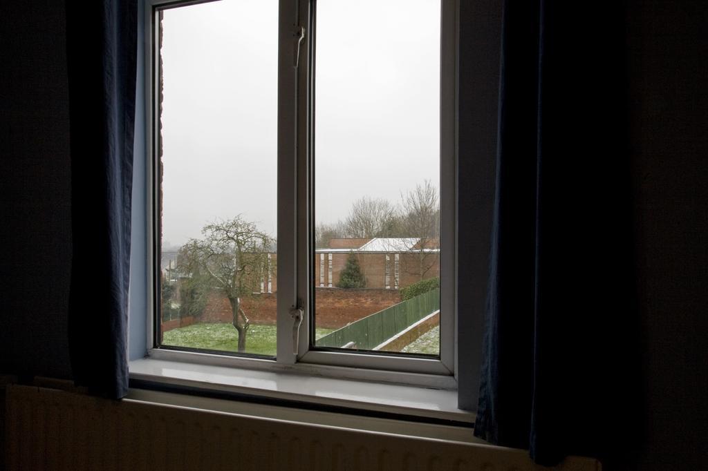 Oaklands Apartment Wolverhampton Luaran gambar