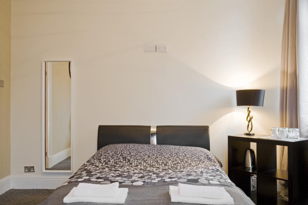 Oaklands Apartment Wolverhampton Luaran gambar