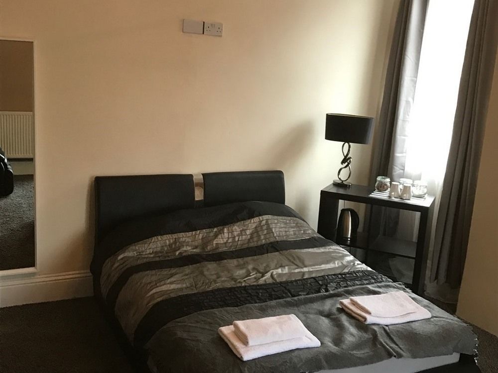 Oaklands Apartment Wolverhampton Luaran gambar