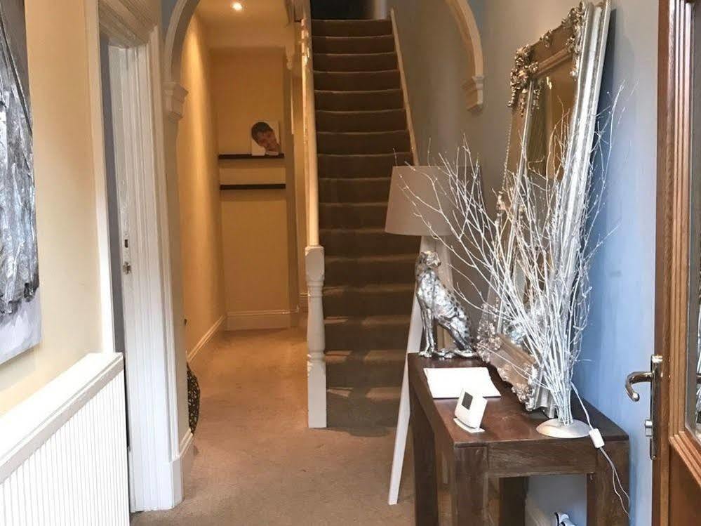 Oaklands Apartment Wolverhampton Luaran gambar